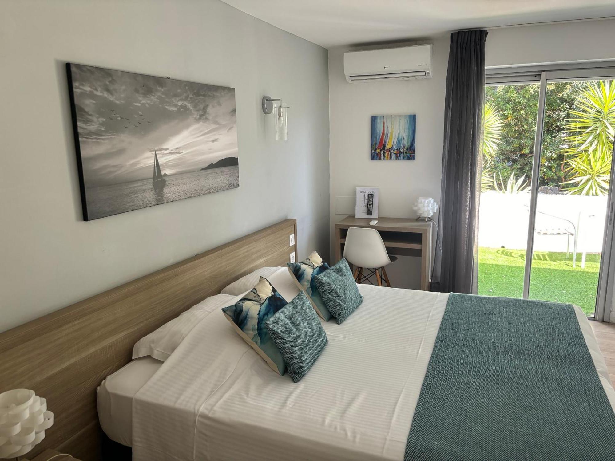 Hotel La Voile Борм-ле-Мімоза Екстер'єр фото
